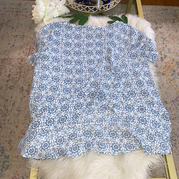 LOFT Short Sleeve Tulip Back Top Size Medium Petites - Picture 2 of 14